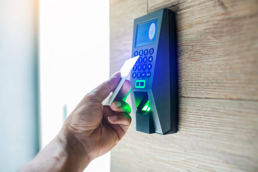 WHAT IS PHYSICAL ACCESS CONTROL & WHY YOU NEED IT UTS Group Best