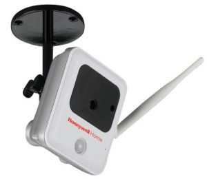 Honeywell WIRED AND WIRELESS COLOR OUTDOOR IP CAMERA 300x260 1