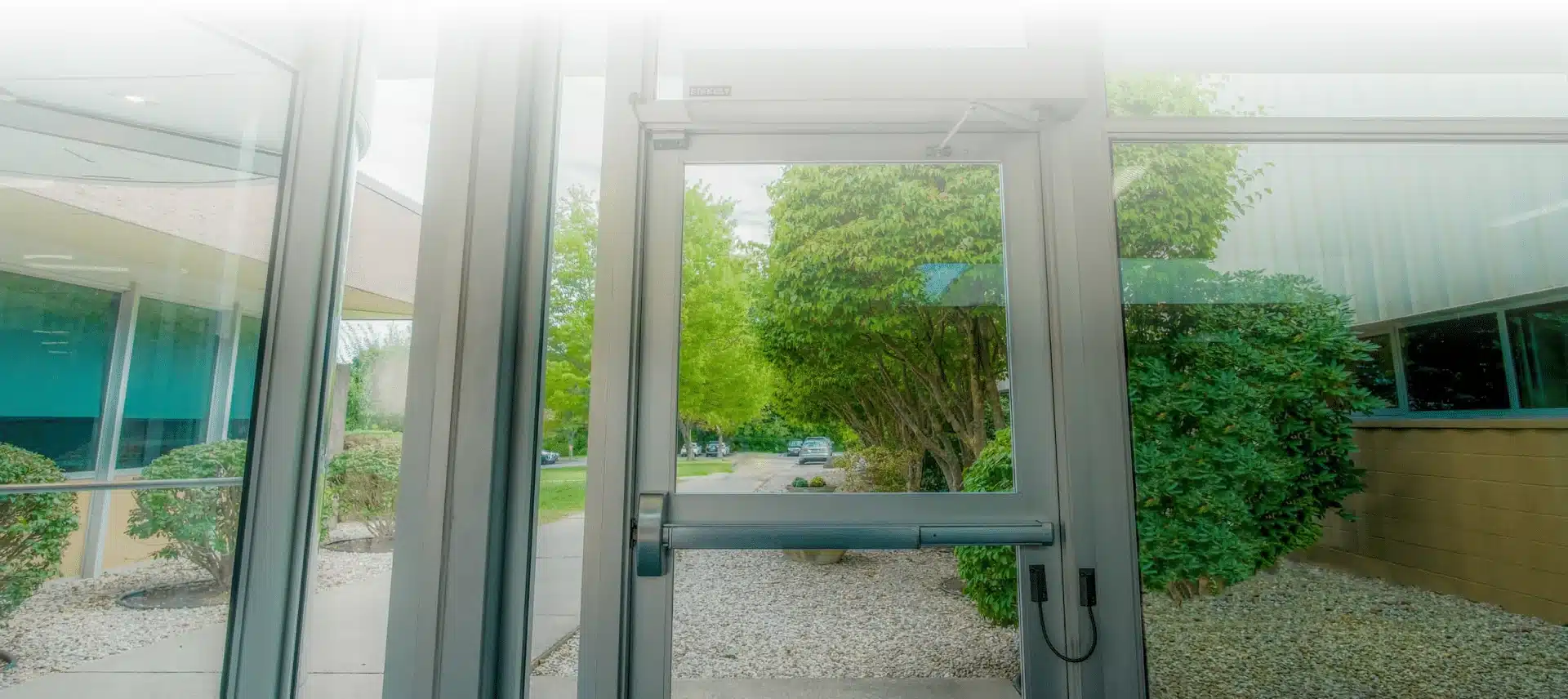 automaticSwingDoors